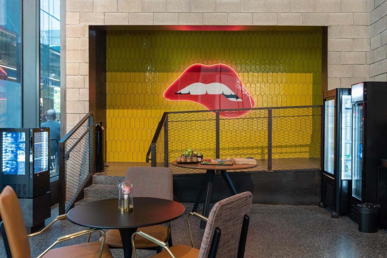 Play Midtown Hotel Tel Aviv Eksteriør bilde